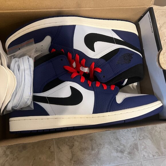 Air Jordan 1 Retro Mid SE \'Deep Royal Blue\' 2018 852542-400 Size 11.5 main image 10